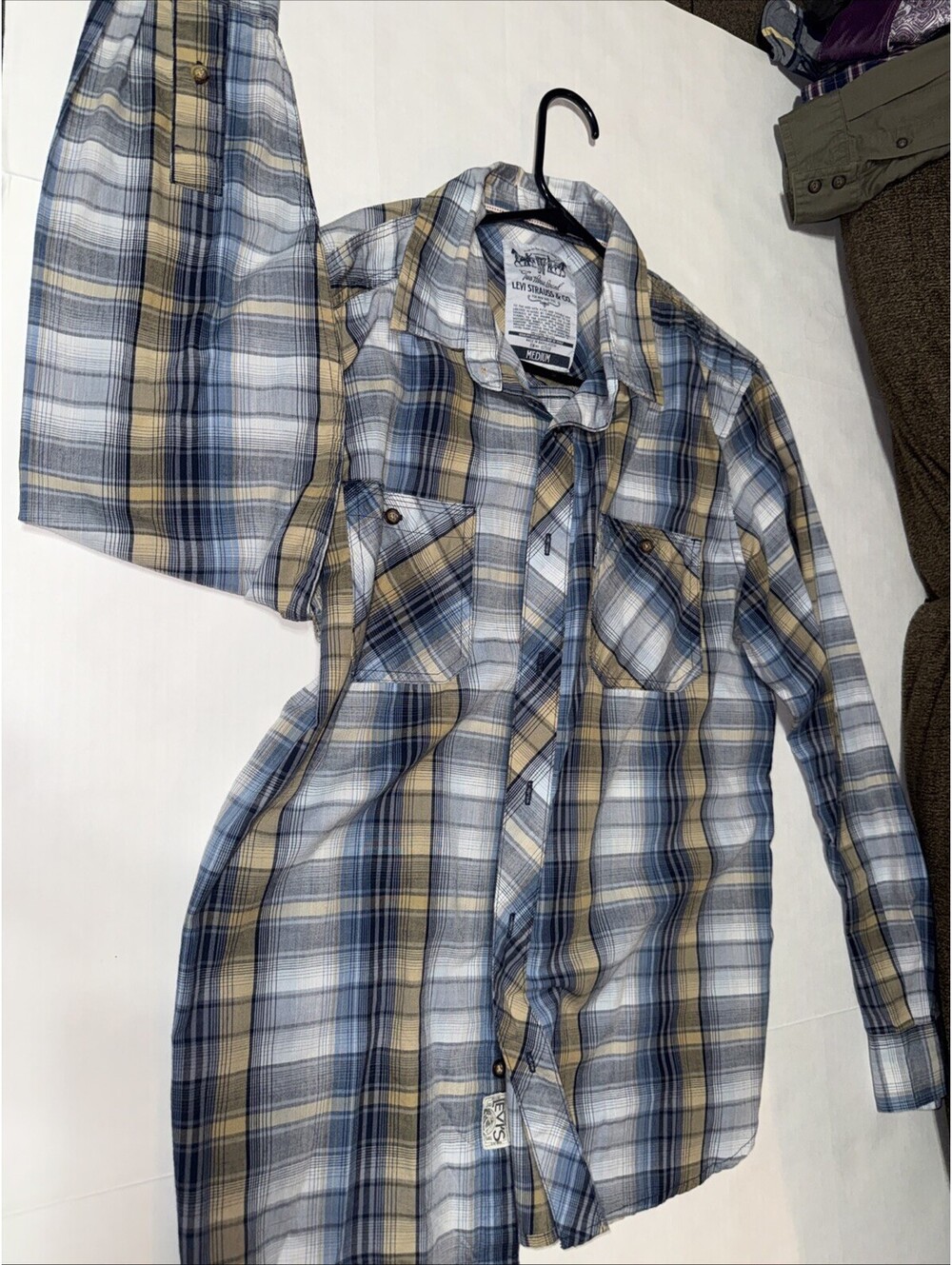 Levi Strauss Three Horse Brand Mens Medium Button Up Shirt Gold/White/Blue Plaid